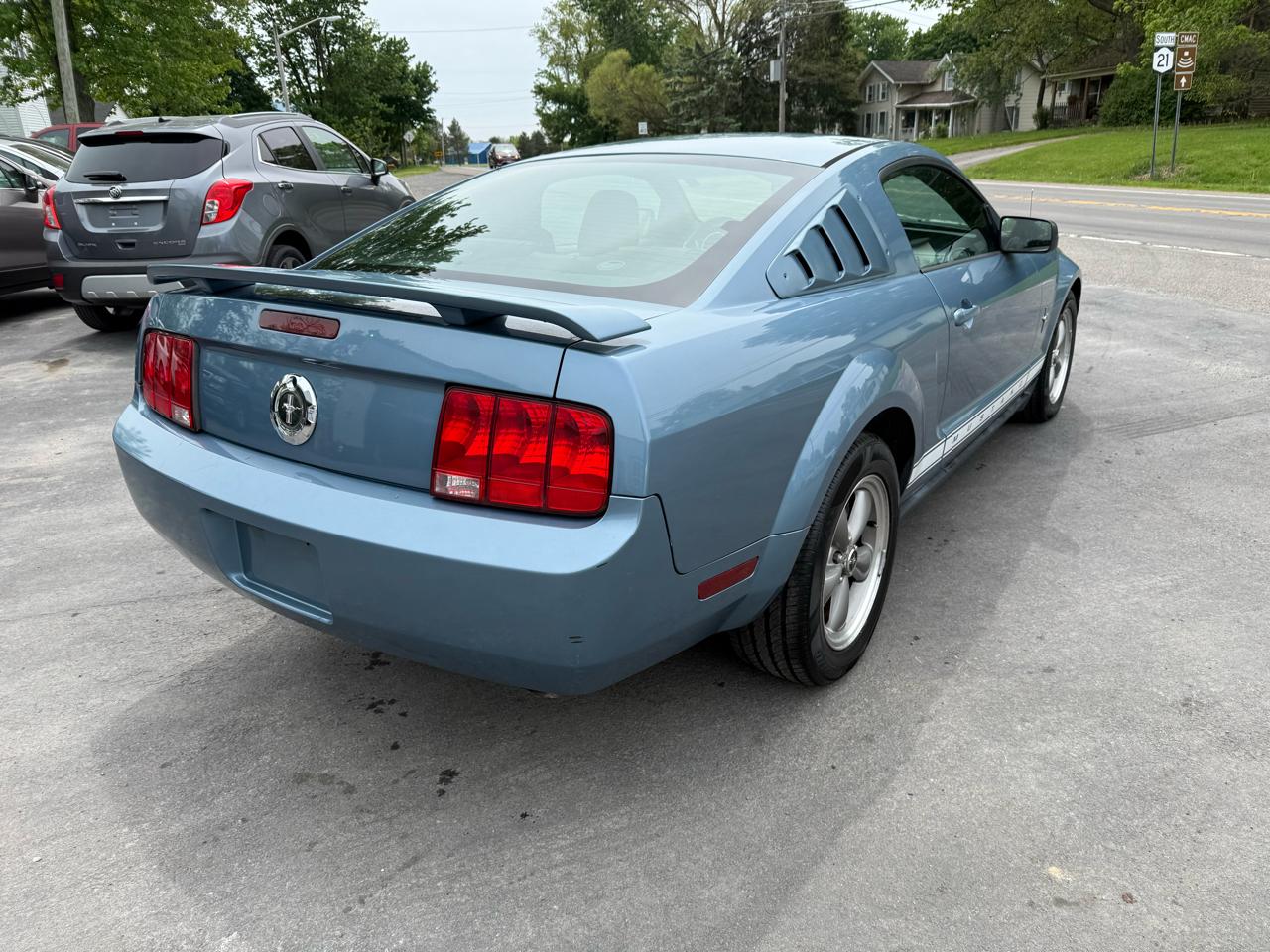 Ford Mustang V6 Standard Coupe 2006