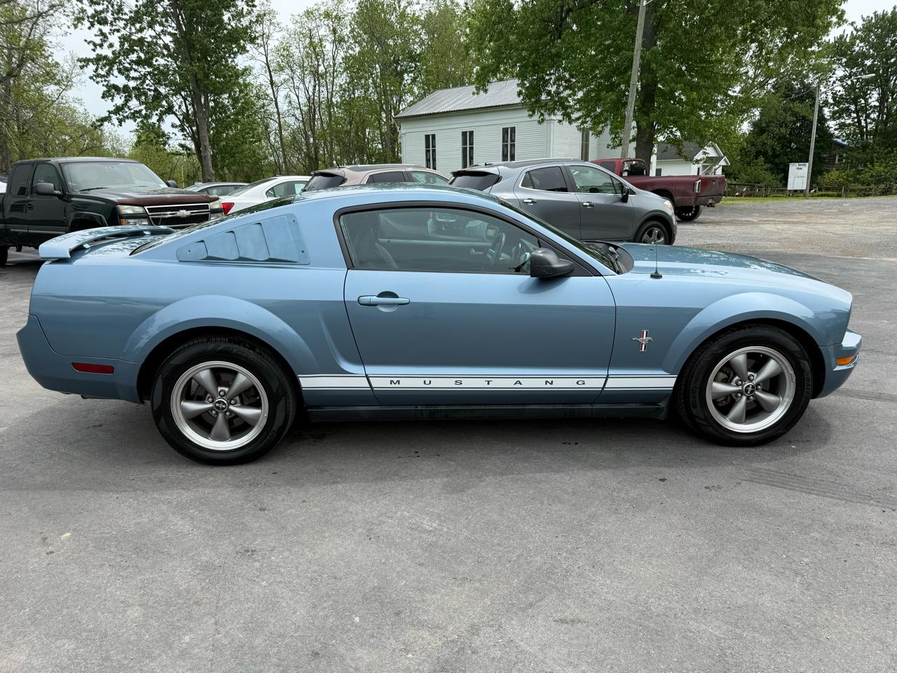 Ford Mustang V6 Standard Coupe 2006