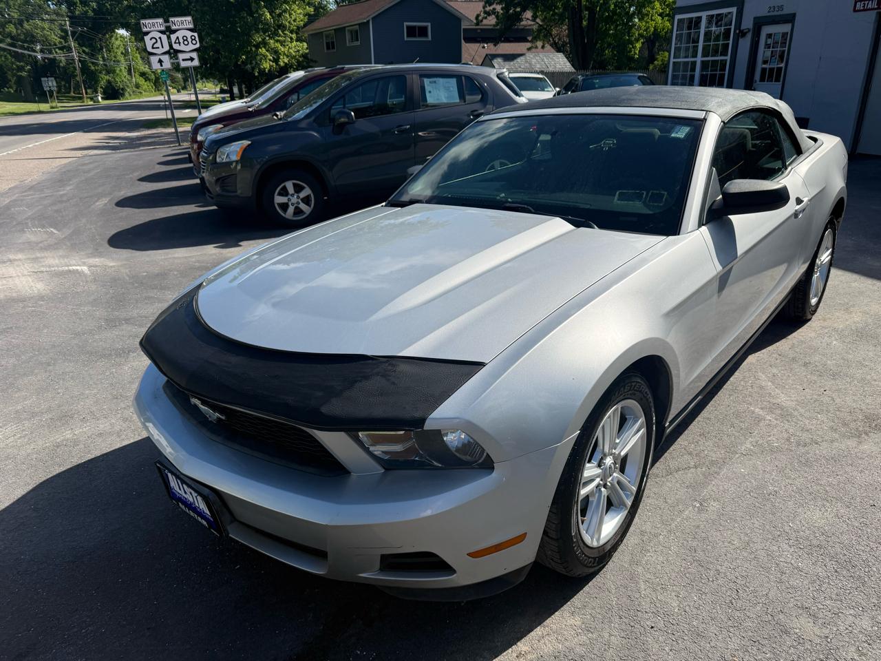 Ford Mustang V6 Convertible 2010