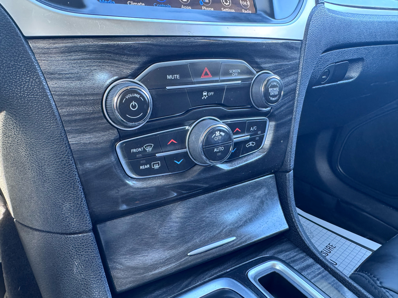 Chrysler 300 Touring L AWD 2018 Chrysler 300 Touring L AWD 2018