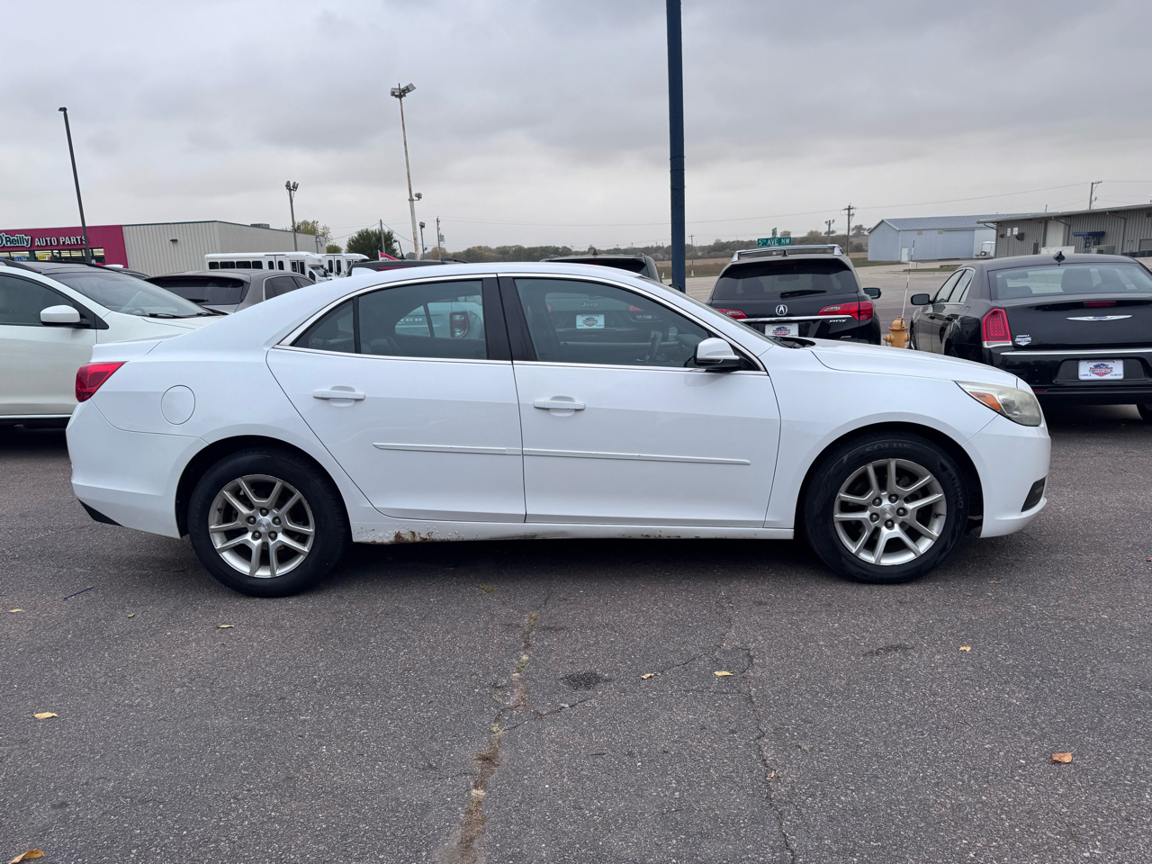 Chevrolet Malibu 4dr Sdn LT w/1LT 2013 Chevrolet Malibu 4dr Sdn LT w/1LT 2013