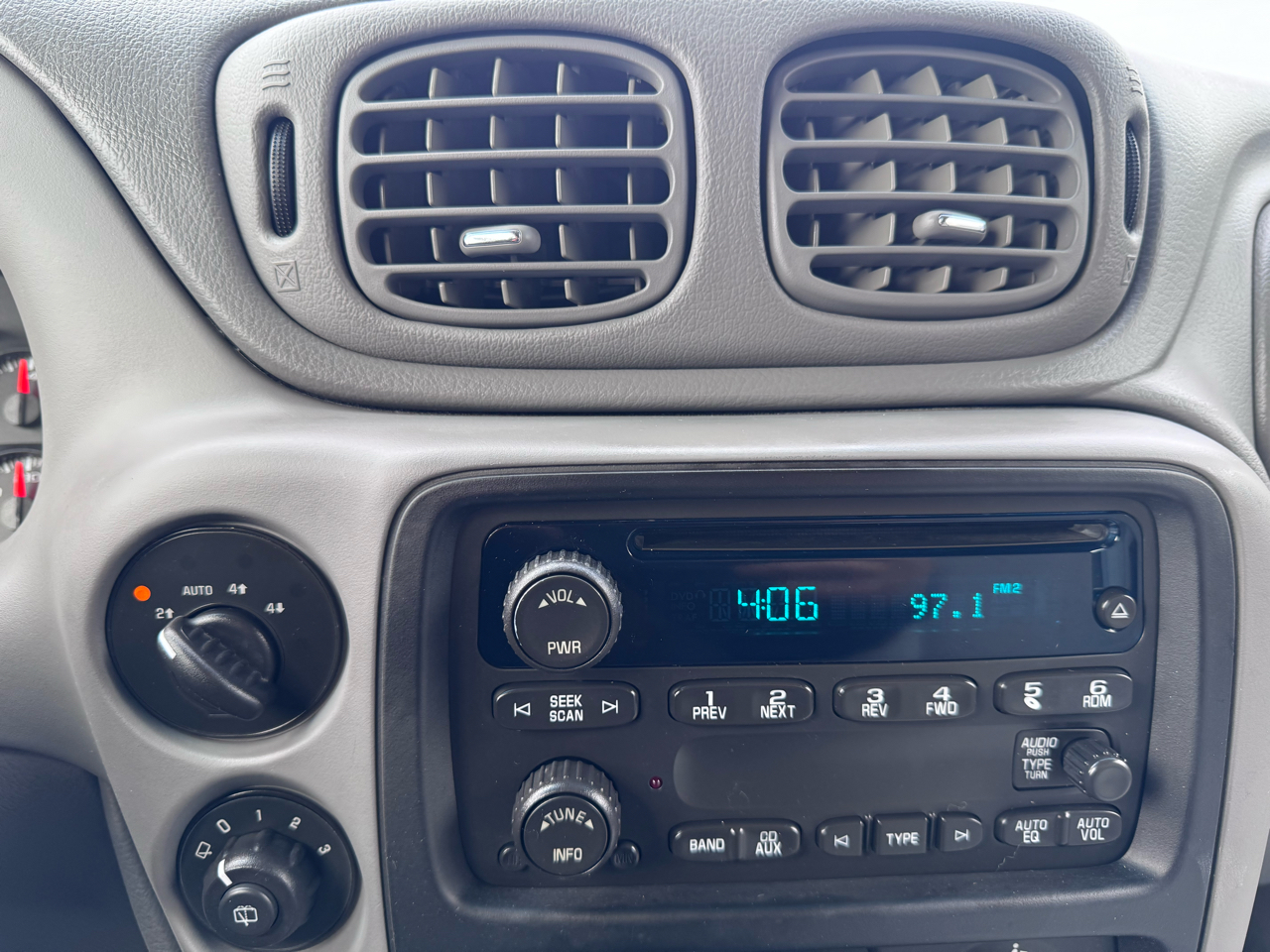 Chevrolet TrailBlazer 4WD 4dr LS 2007 Chevrolet TrailBlazer 4WD 4dr LS 2007