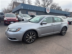 2014 Chrysler 200 
