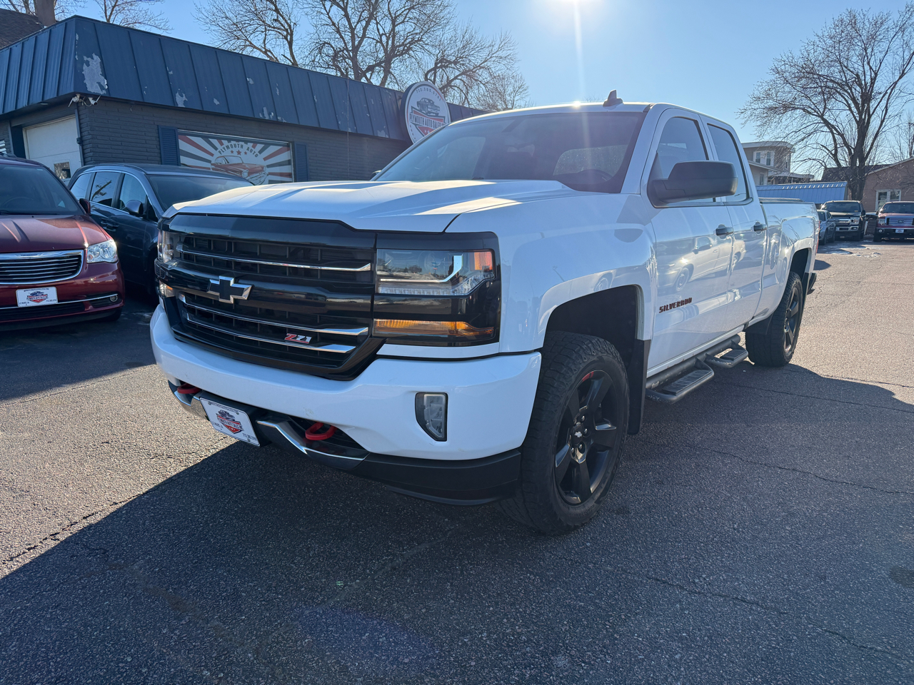 Chevrolet Silverado 1500 4WD Double Cab 143.5" LT w/2LT 2018