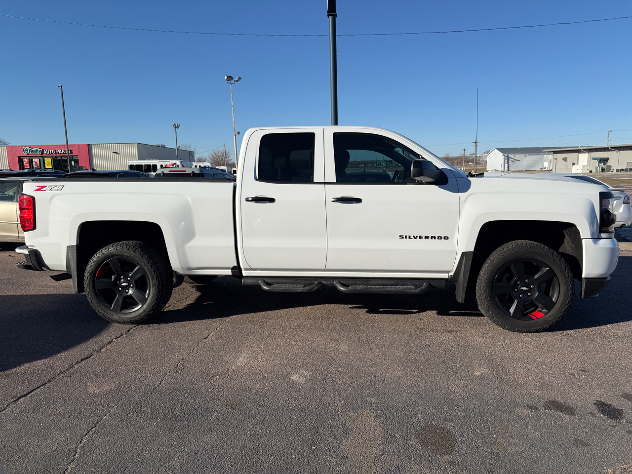 Chevrolet Silverado 1500 4WD Double Cab 143.5" LT w/2LT 2018