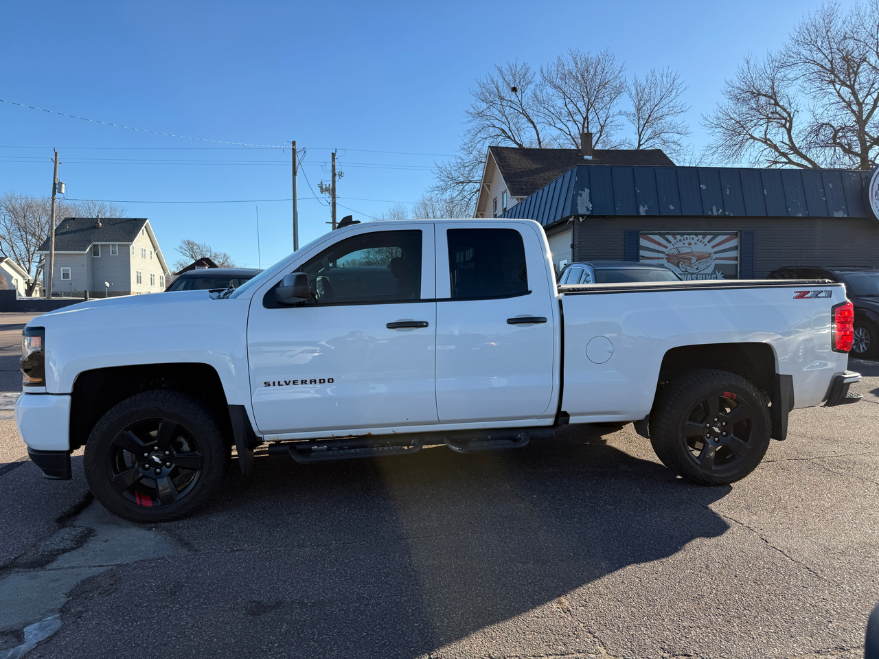 Chevrolet Silverado 1500 4WD Double Cab 143.5" LT w/2LT 2018