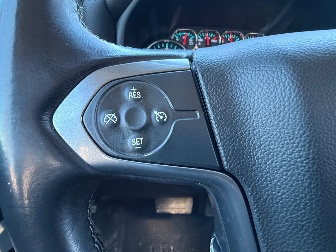 Chevrolet Silverado 1500 4WD Double Cab 143.5" LT w/2LT 2018