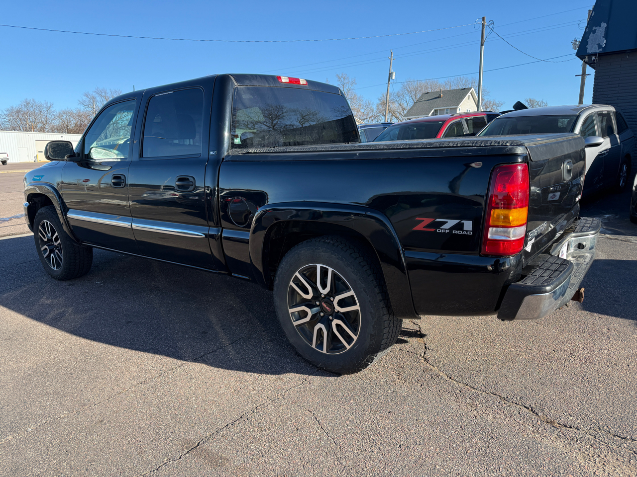 GMC Sierra 1500 Crew Cab 143.5" WB 4WD SLT 2005