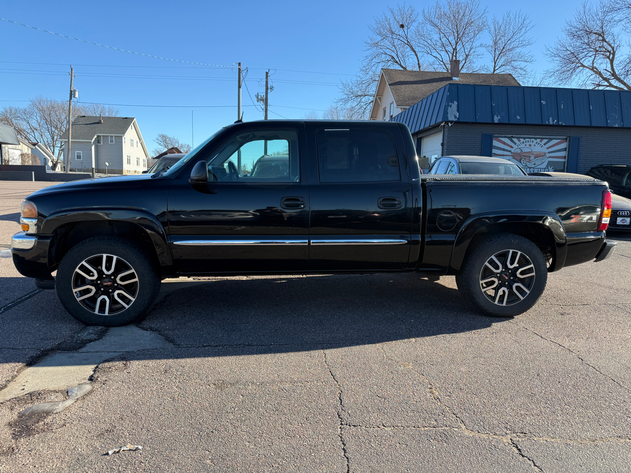 GMC Sierra 1500 Crew Cab 143.5" WB 4WD SLT 2005