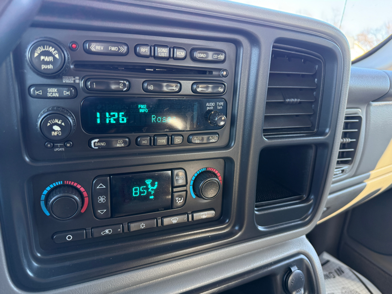 GMC Sierra 1500 Crew Cab 143.5" WB 4WD SLT 2005