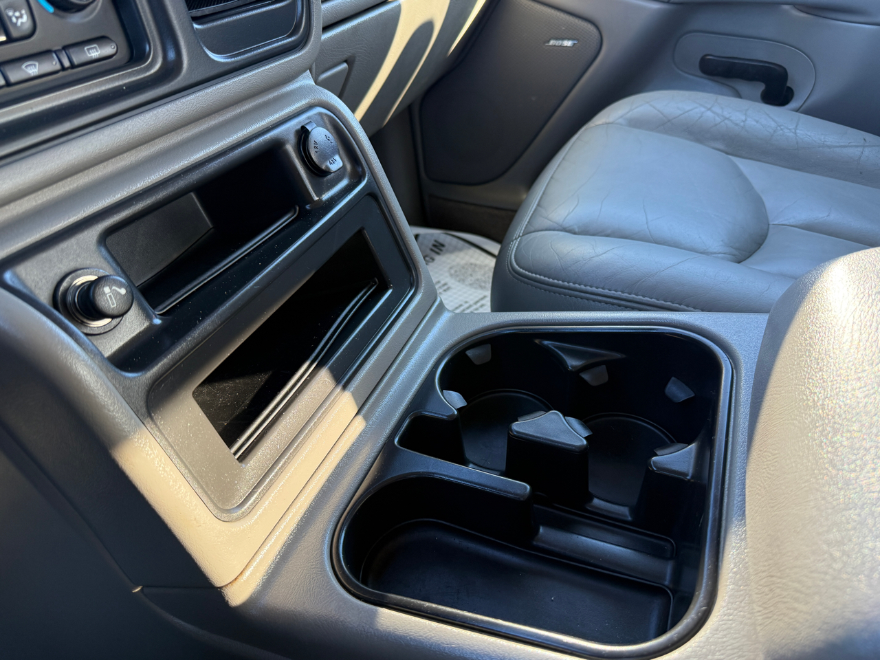 GMC Sierra 1500 Crew Cab 143.5" WB 4WD SLT 2005