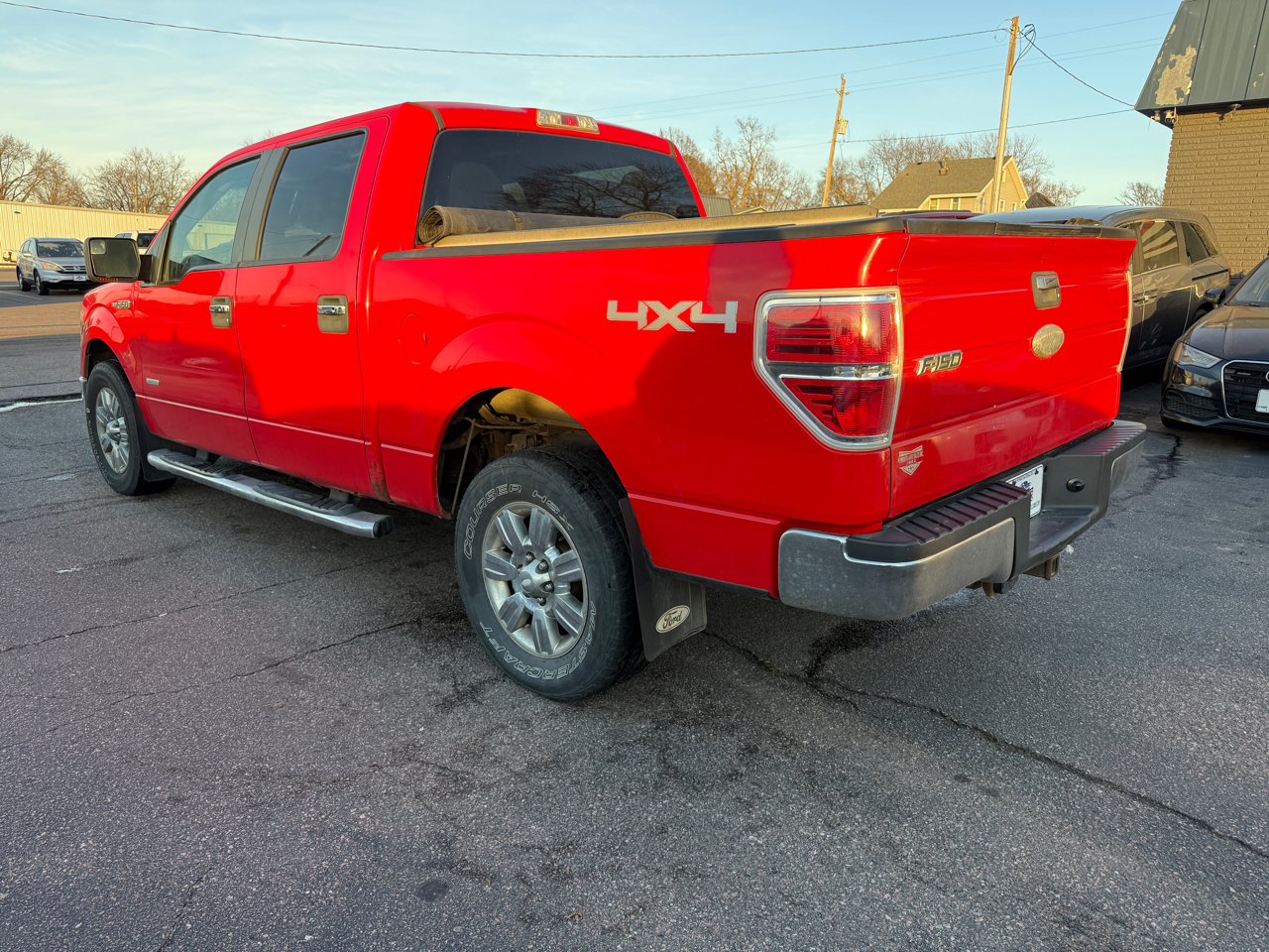 Ford F-150 4WD SuperCrew 145" XLT 2011