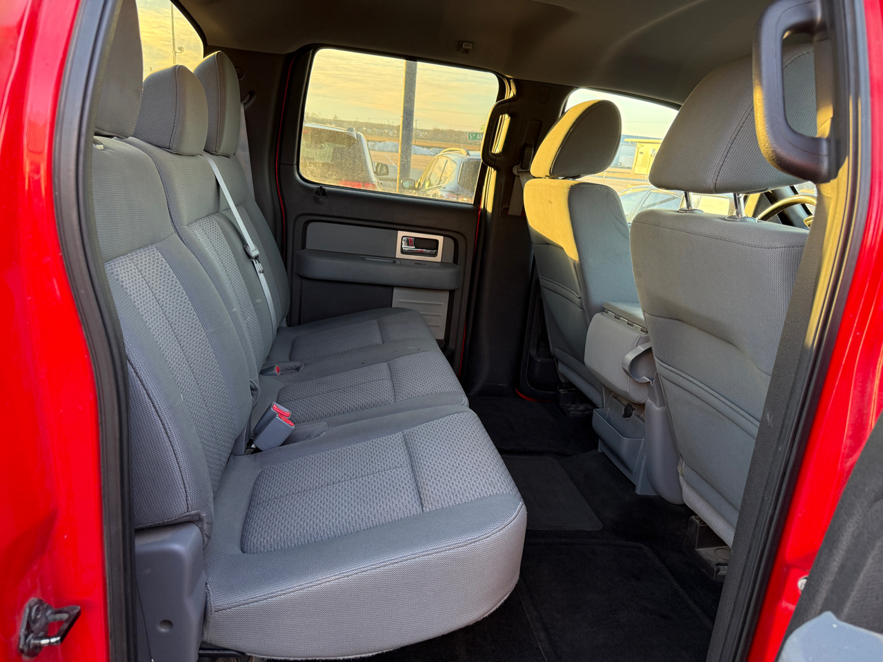 Ford F-150 4WD SuperCrew 145" XLT 2011