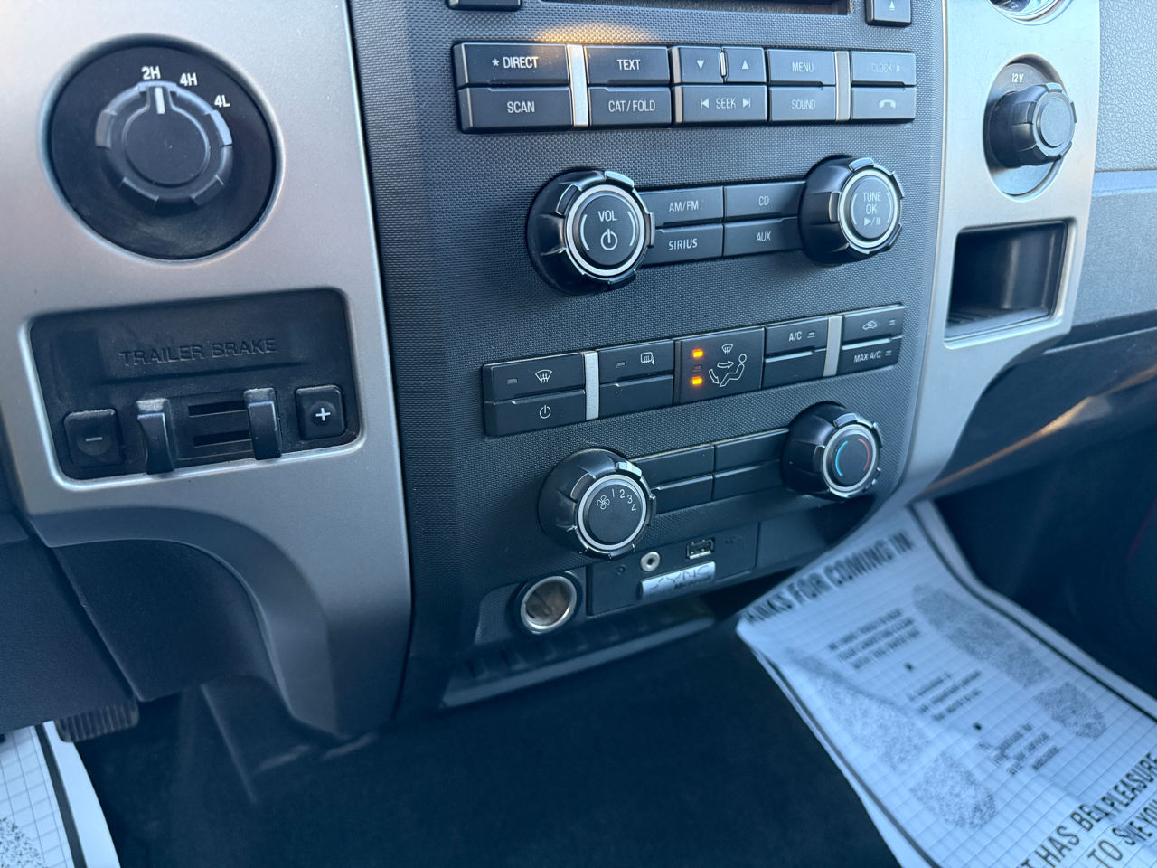 Ford F-150 4WD SuperCrew 145" XLT 2011