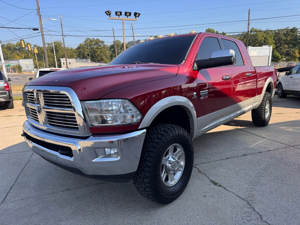 RAM 3500 Laramie Mega Cab 4WD 2011 RAM 3500 Laramie Mega Cab 4WD 2011