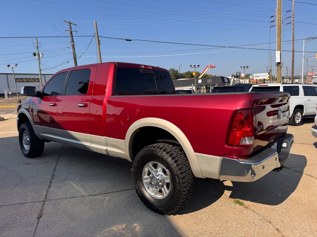 RAM 3500 Laramie Mega Cab 4WD 2011 RAM 3500 Laramie Mega Cab 4WD 2011