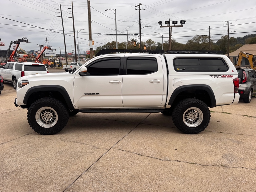 Toyota Tacoma SR5 Double Cab Long Bed V6 6AT 4WD 2018 Toyota Tacoma SR5 Double Cab Long Bed V6 6AT 4WD 2018