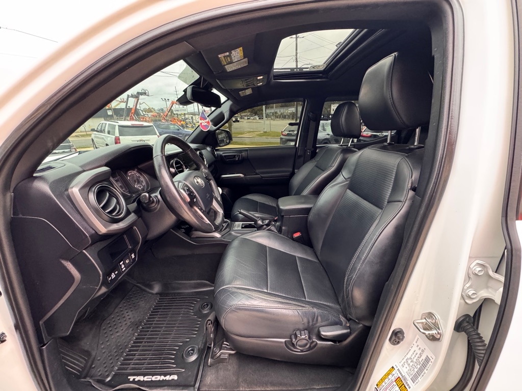 Toyota Tacoma SR5 Double Cab Long Bed V6 6AT 4WD 2018 Toyota Tacoma SR5 Double Cab Long Bed V6 6AT 4WD 2018