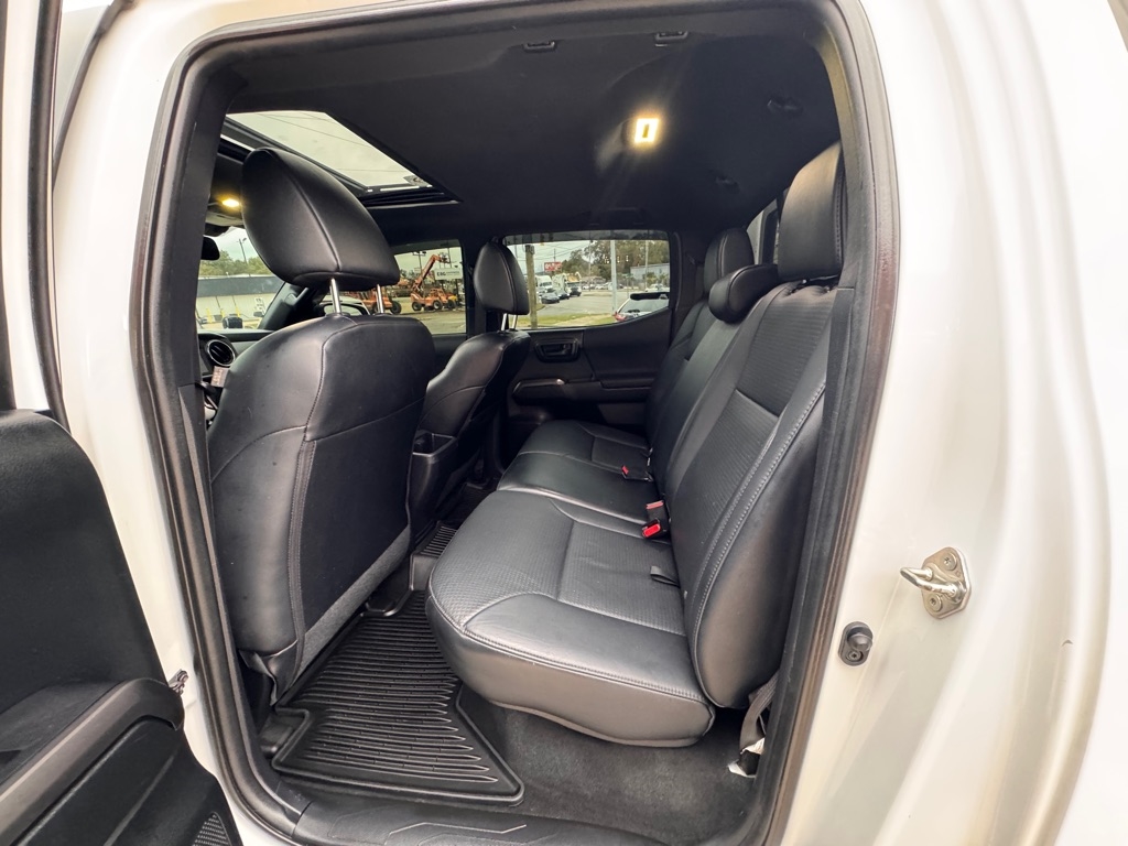 Toyota Tacoma SR5 Double Cab Long Bed V6 6AT 4WD 2018 Toyota Tacoma SR5 Double Cab Long Bed V6 6AT 4WD 2018