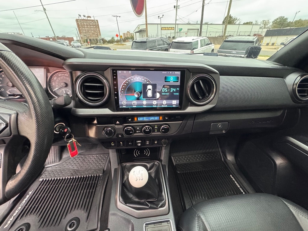 Toyota Tacoma SR5 Double Cab Long Bed V6 6AT 4WD 2018 Toyota Tacoma SR5 Double Cab Long Bed V6 6AT 4WD 2018