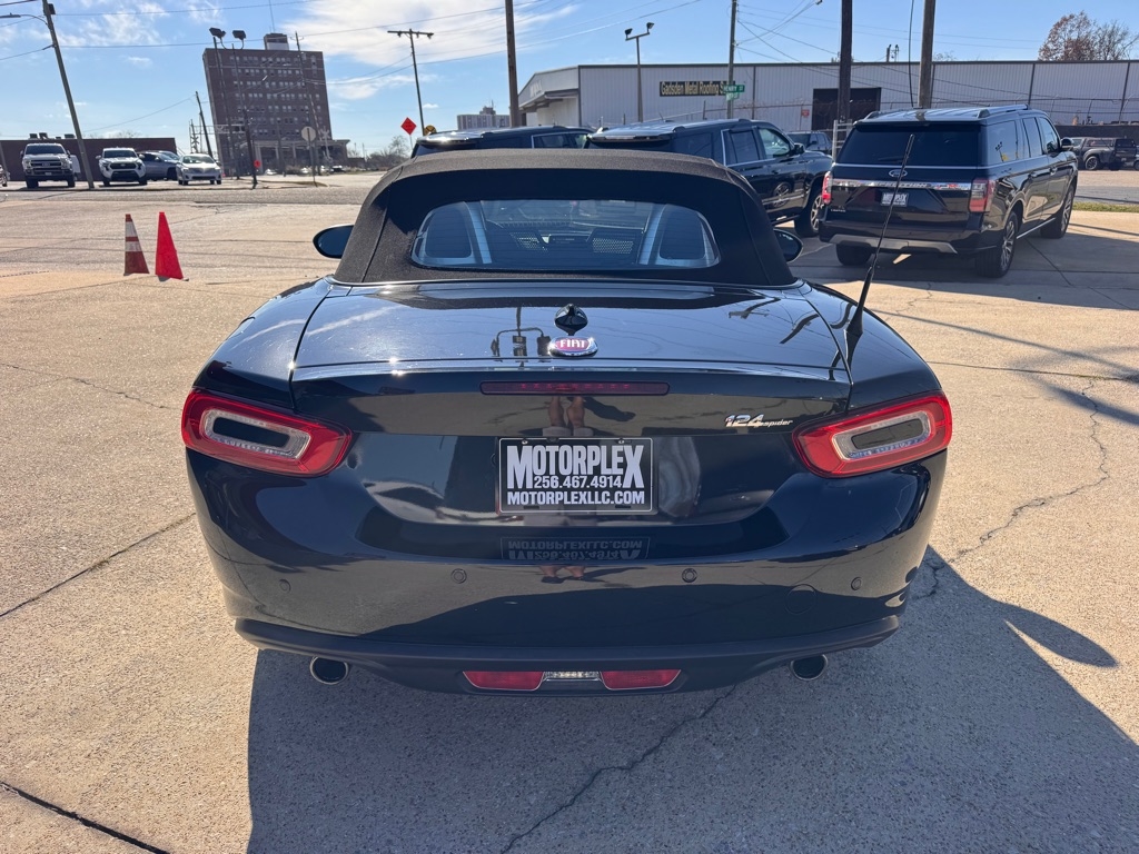 Fiat Spider 124 Lusso 2018