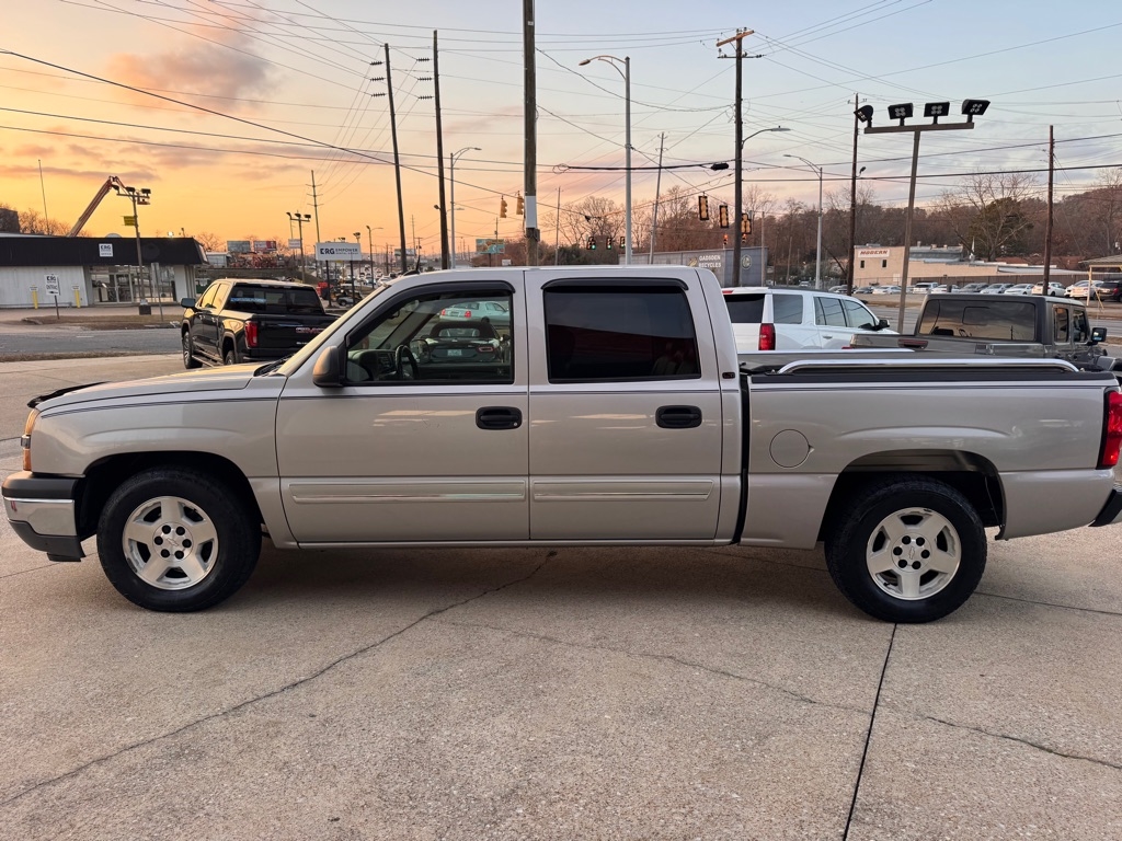 Chevrolet Silverado 1500 LS Crew Cab 2WD 2005