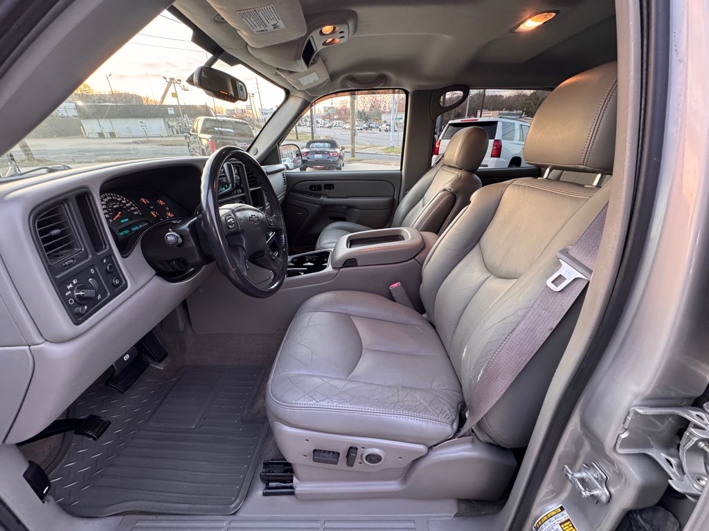 Chevrolet Silverado 1500 LS Crew Cab 2WD 2005