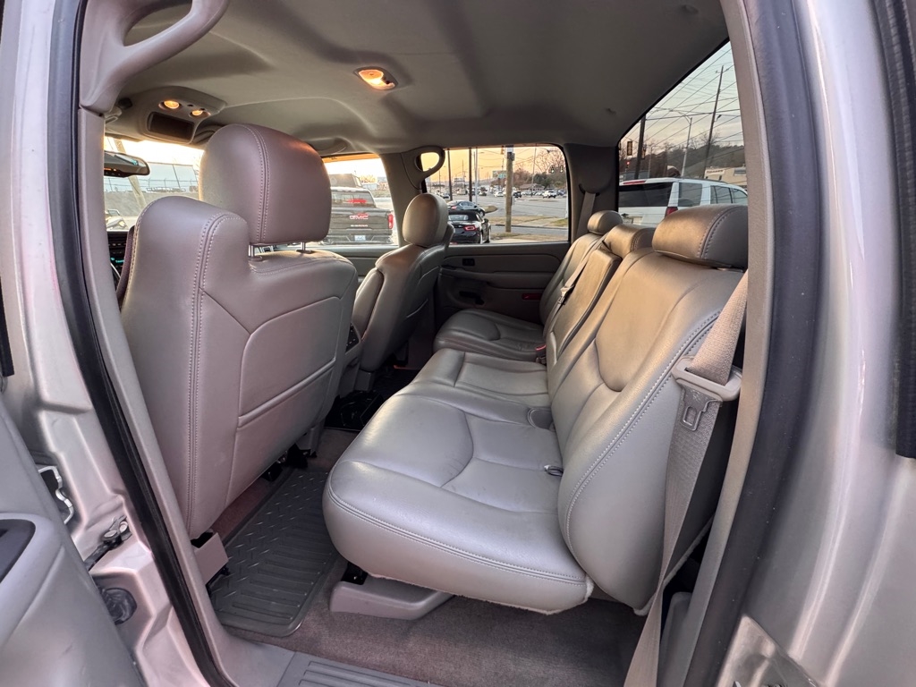 Chevrolet Silverado 1500 LS Crew Cab 2WD 2005