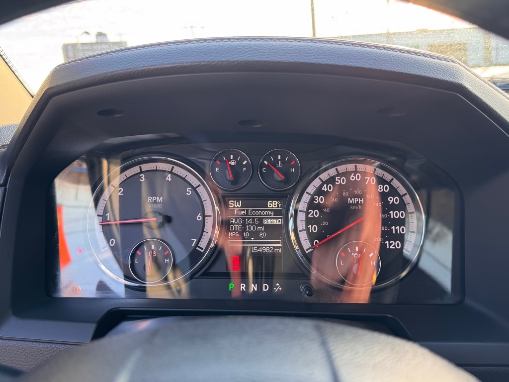 RAM 1500 Laramie Crew Cab 4WD 2012