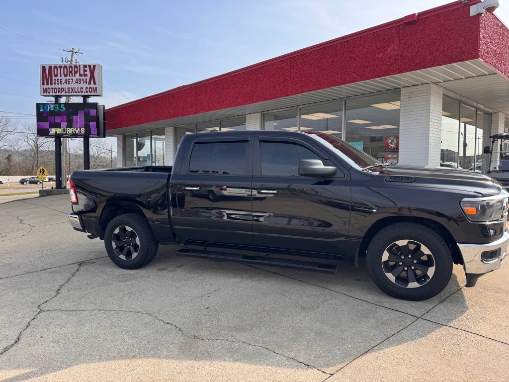 RAM 1500 Big Horn Crew Cab SWB 2WD 2019