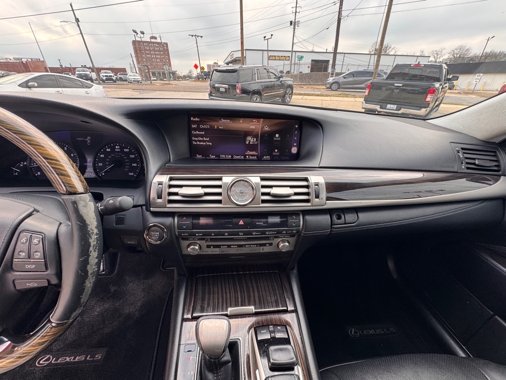 Lexus LS 460 Luxury Sedan AWD 2016