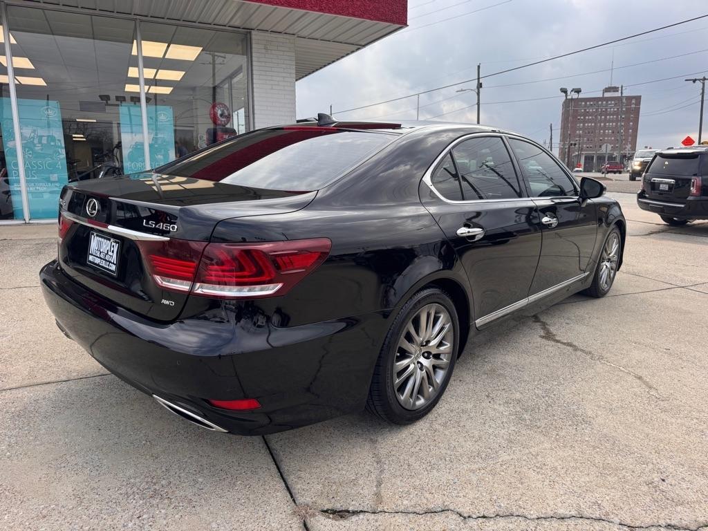 Lexus LS 460 Luxury Sedan AWD 2016