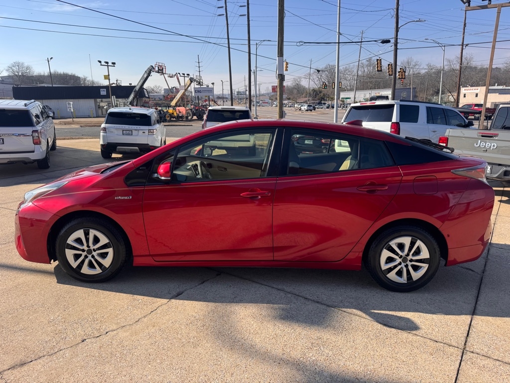 Toyota Prius Two 2018