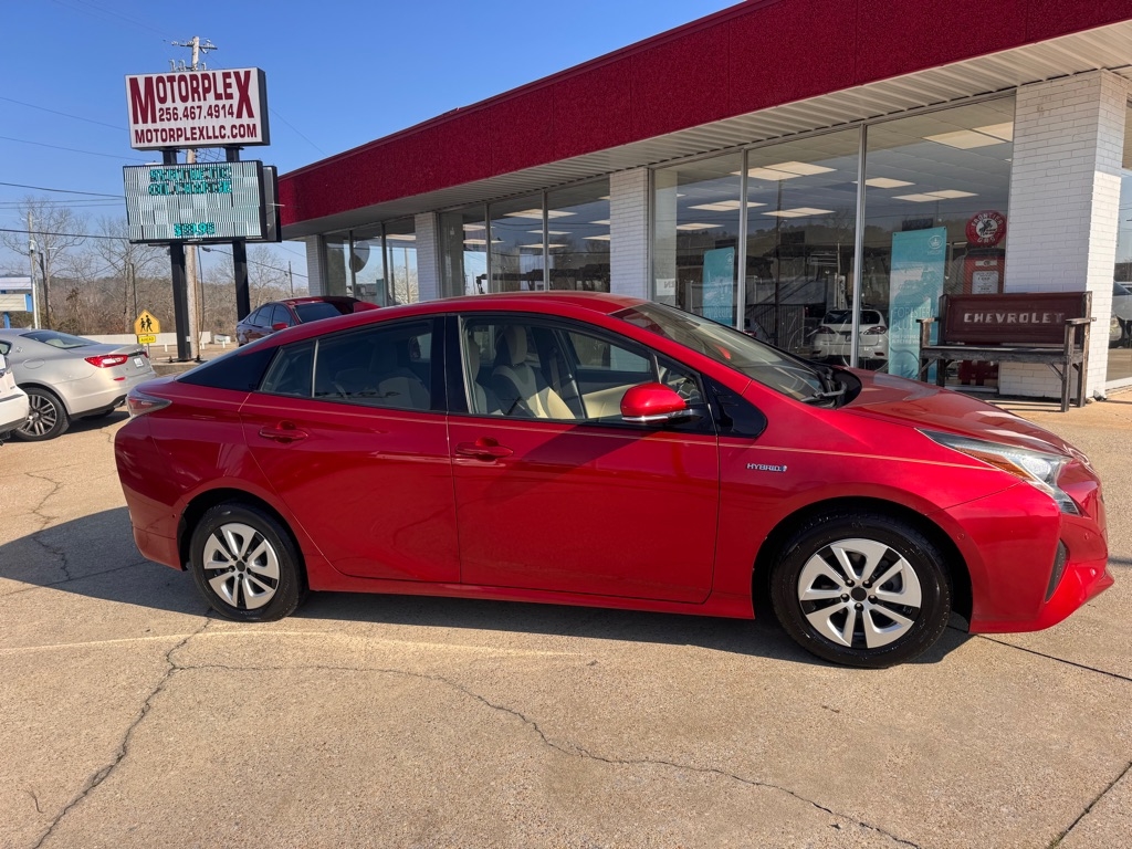 Toyota Prius Two 2018