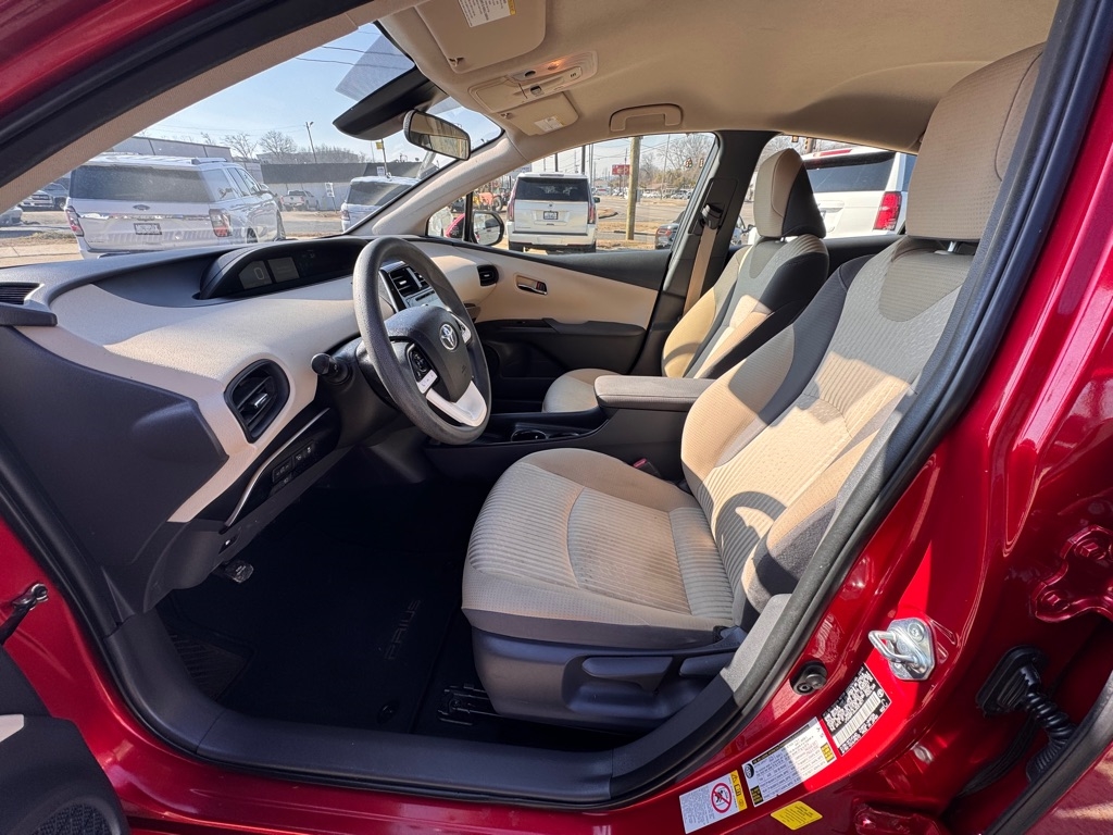 Toyota Prius Two 2018