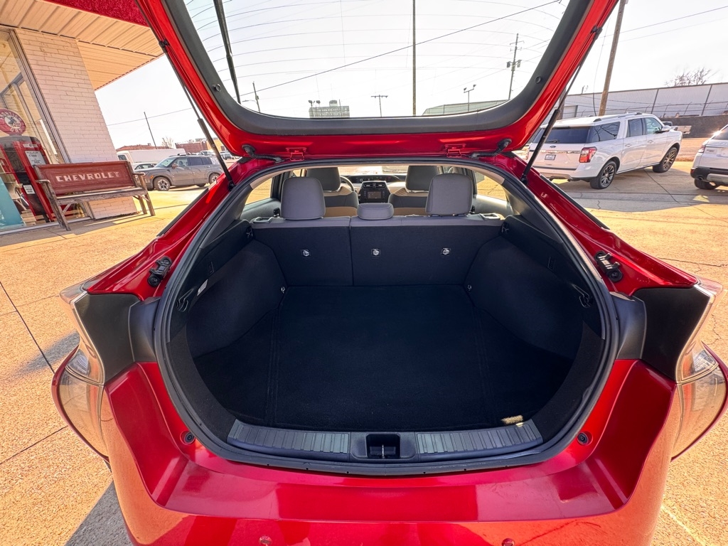 Toyota Prius Two 2018