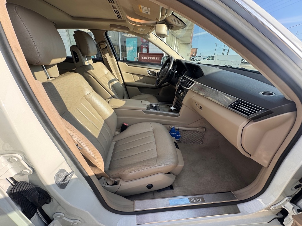 Mercedes-Benz E-Class E550 Sedan 2010