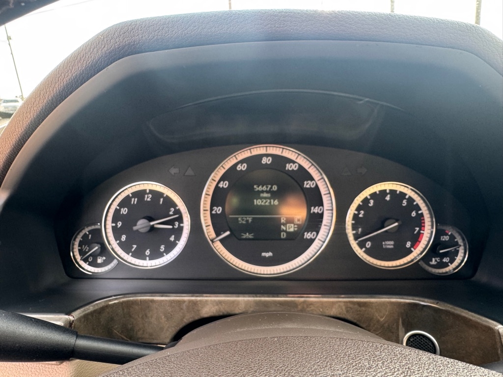 Mercedes-Benz E-Class E550 Sedan 2010