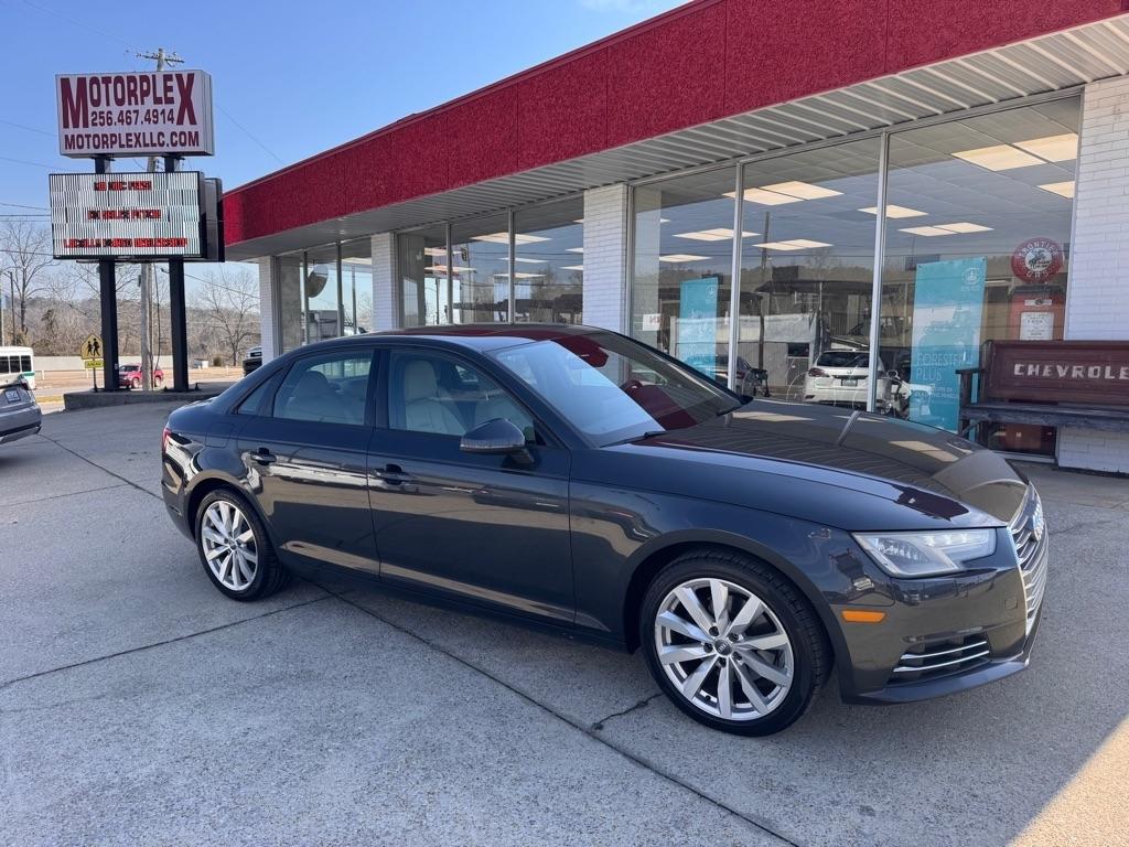 Audi A4 2.0T Premium Sedan 2017