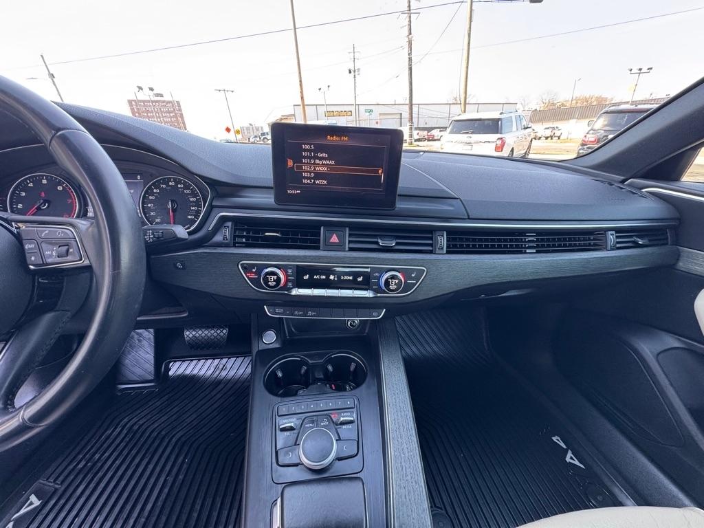 Audi A4 2.0T Premium Sedan 2017