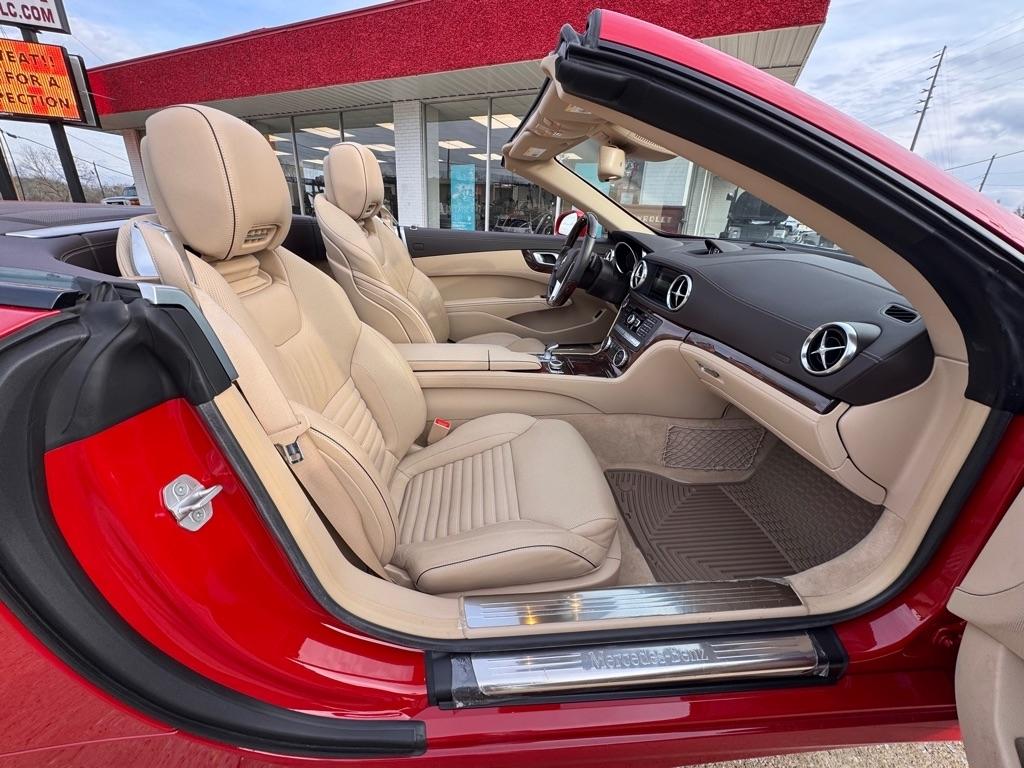 Mercedes-Benz SL-Class SL550R 2014