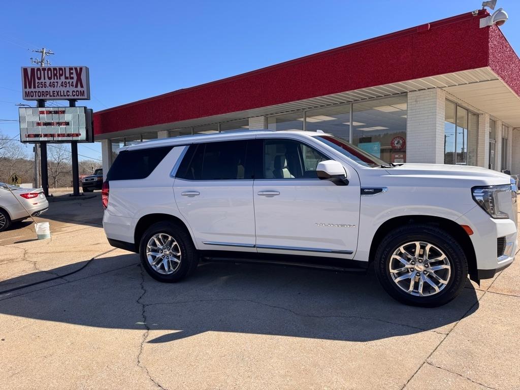 GMC Yukon SLT 4WD 2023