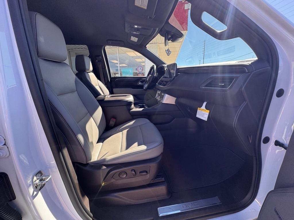 GMC Yukon SLT 4WD 2023