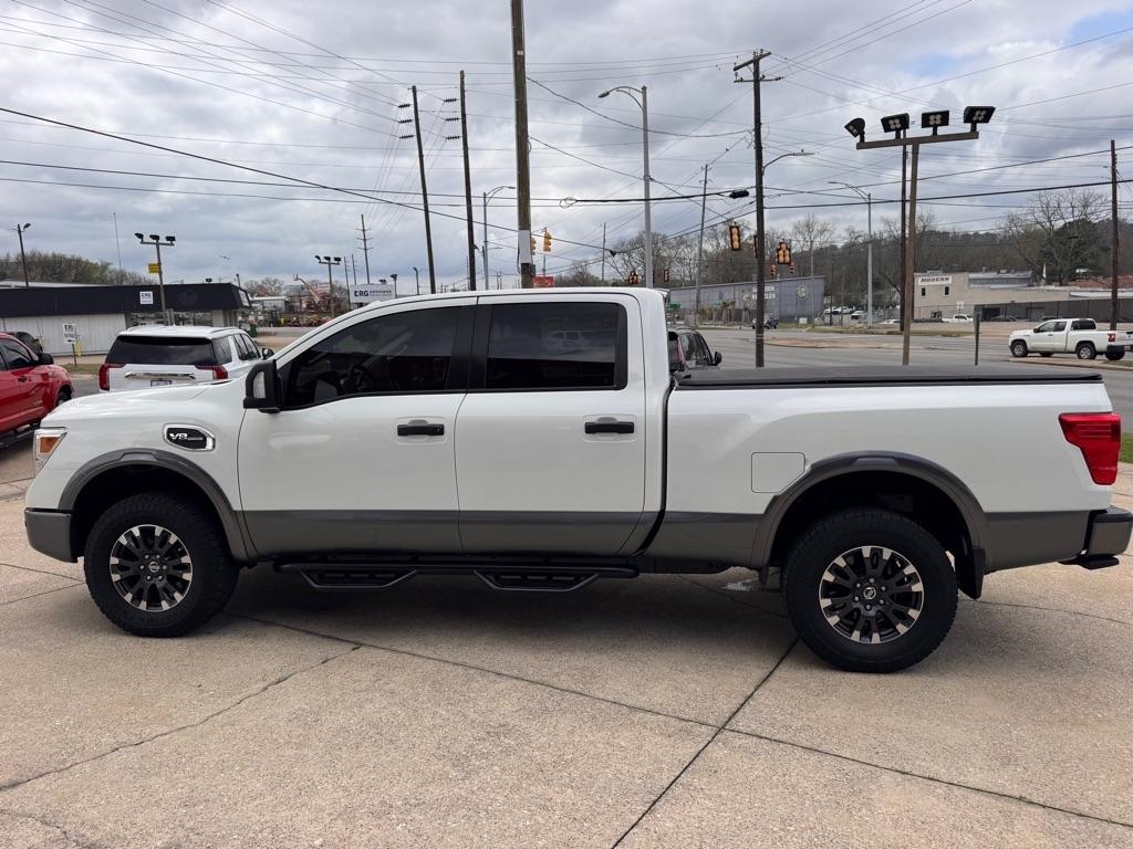 Nissan Titan XD SL Crew Cab 4WD 2018