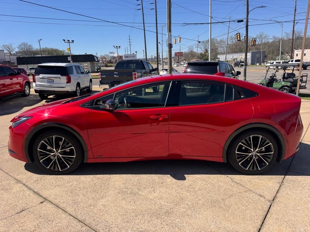 Toyota Prius XLE AWD 2024