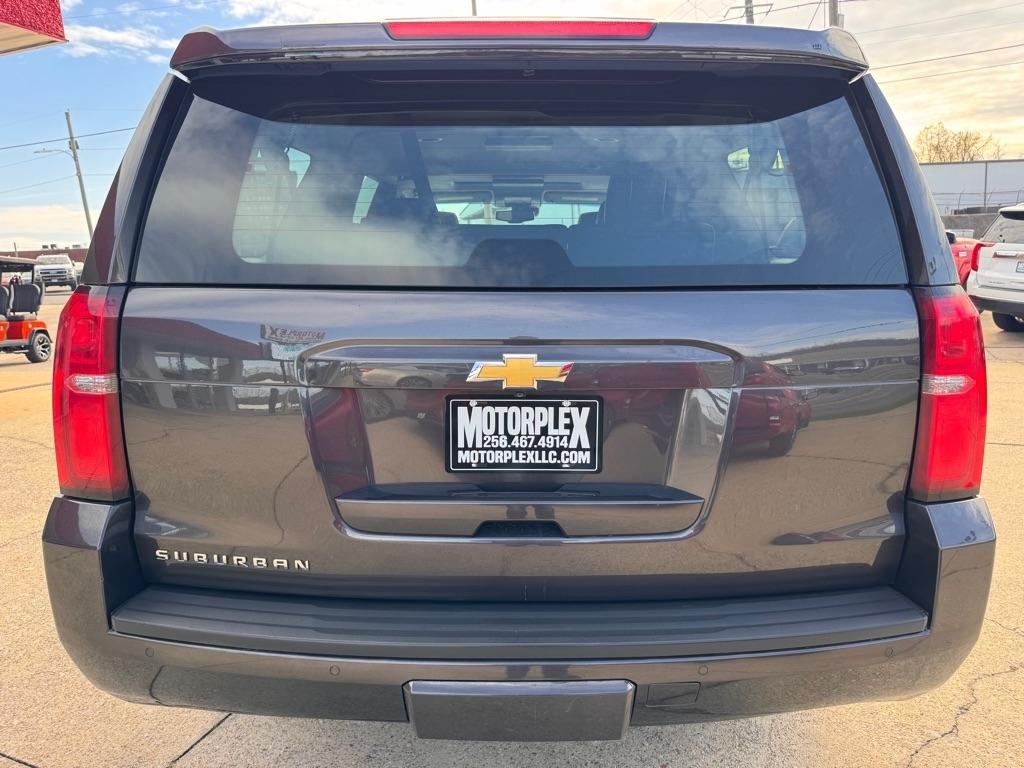 Chevrolet Suburban LT 4WD 2018