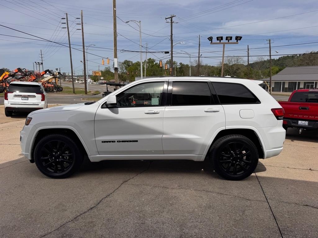 Jeep Grand Cherokee Laredo 2WD 2019