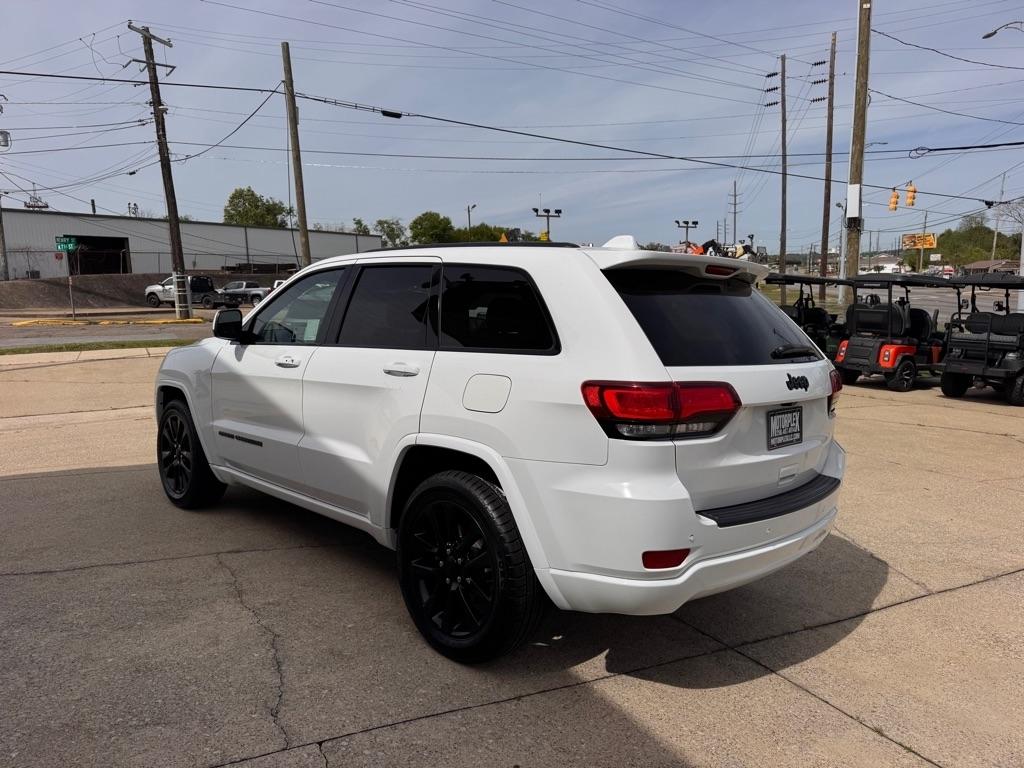 Jeep Grand Cherokee Laredo 2WD 2019