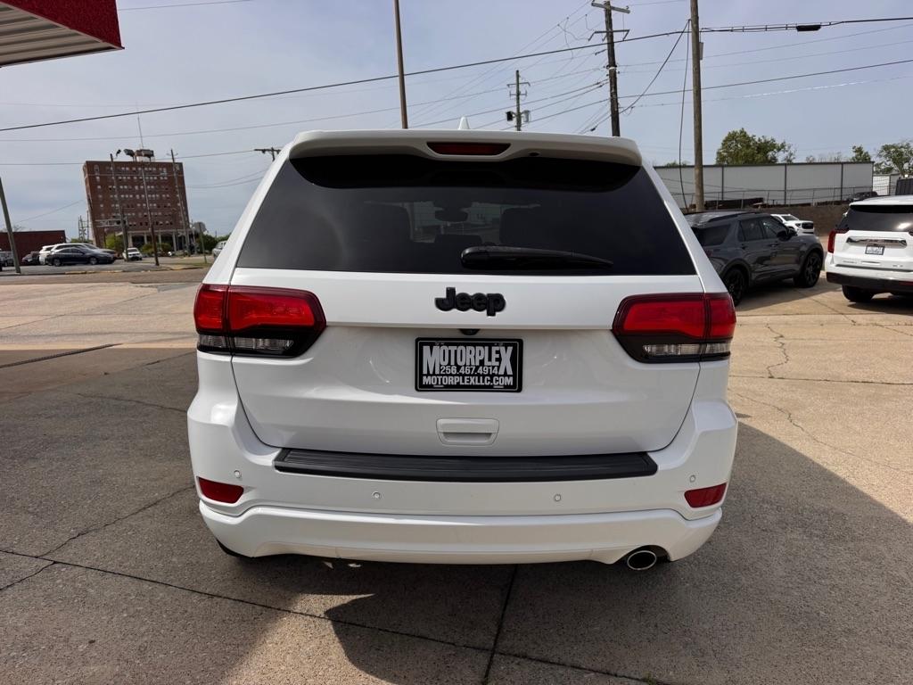 Jeep Grand Cherokee Laredo 2WD 2019