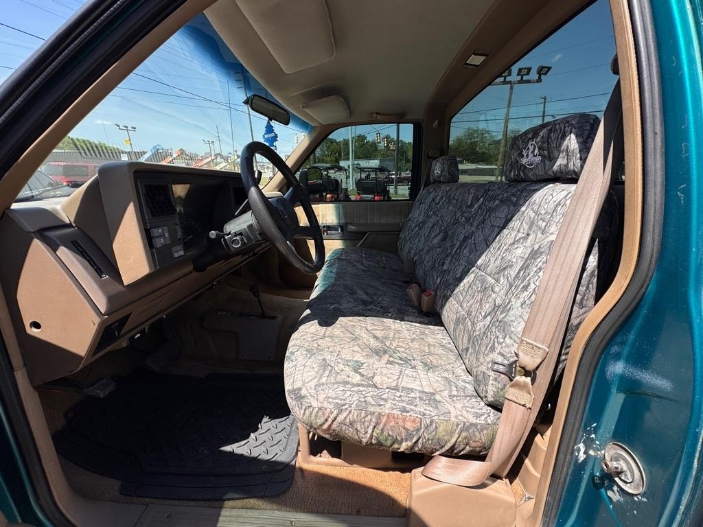 Chevrolet C/K 1500 Reg. Cab 6.5-ft. Bed 4WD 1993